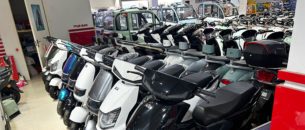 访厂订货热卖淮海两轮市场提前入夏